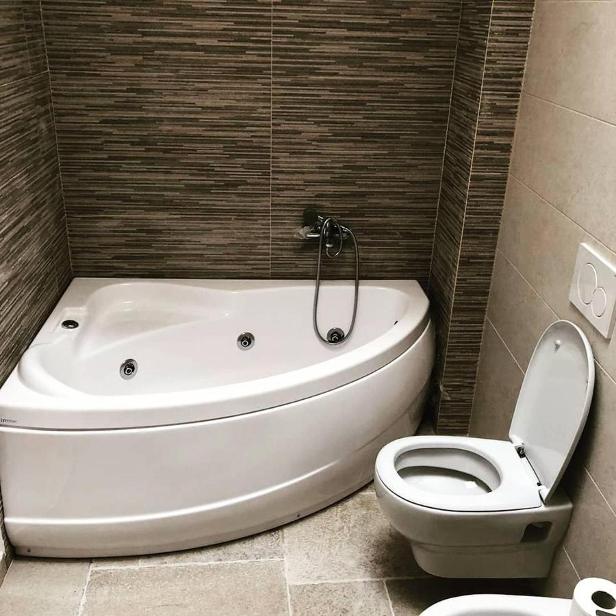 Double Room Spa Bath