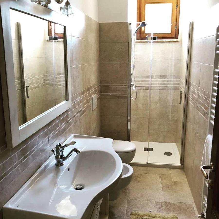 Single Room Private External Bathroom